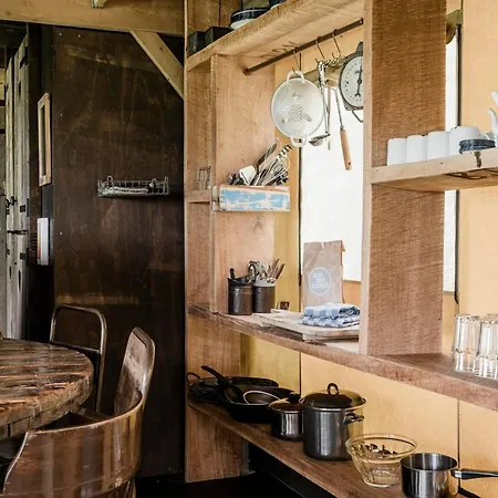 Charming Woodlodge *