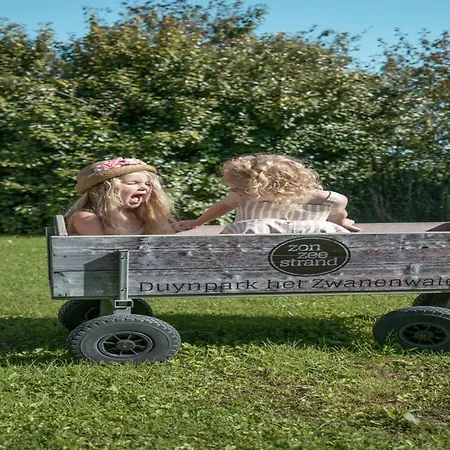 Luxury tent Charming Woodlodge Callantsoog