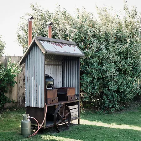 Charming Woodlodge Luxury tent