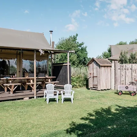 Charming Woodlodge