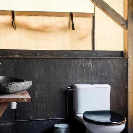 Charming Woodlodge *