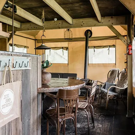 Charming Woodlodge * Каллантсог